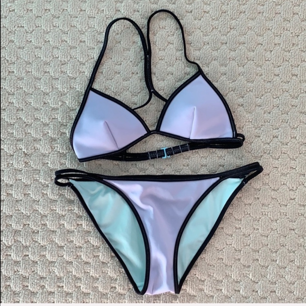 Victoria’s Secret bikini